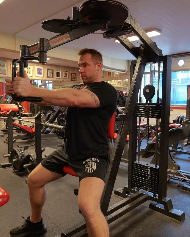Pec Deck Machine